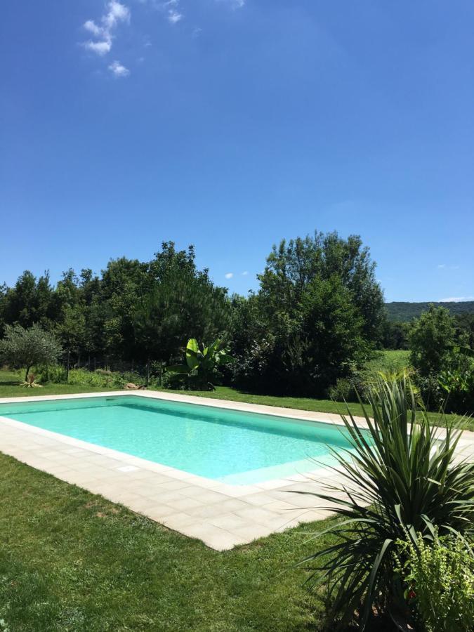 Gites Clodeguy No 2 Saint-Sylvestre-sur-Lot ภายนอก รูปภาพ