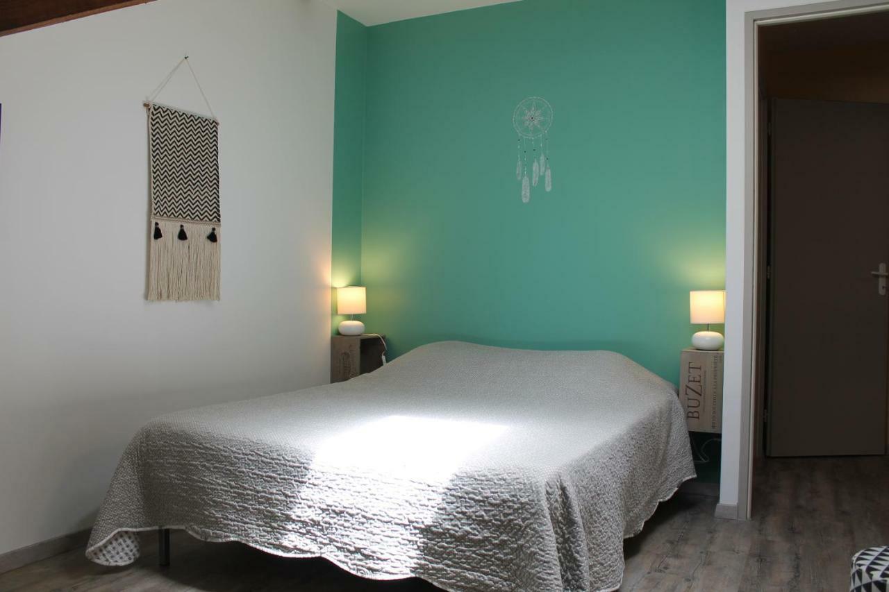 Gites Clodeguy No 2 Saint-Sylvestre-sur-Lot ภายนอก รูปภาพ