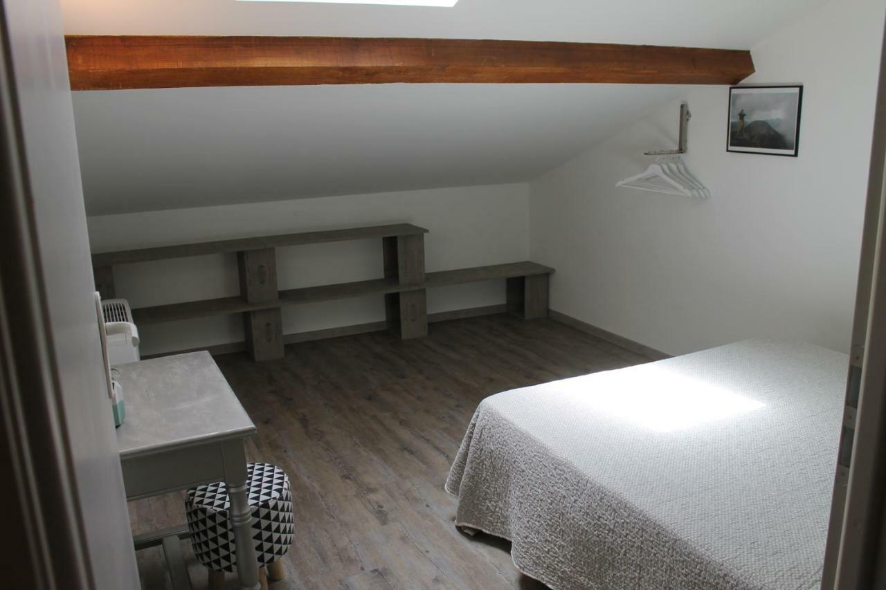 Gites Clodeguy No 2 Saint-Sylvestre-sur-Lot ภายนอก รูปภาพ